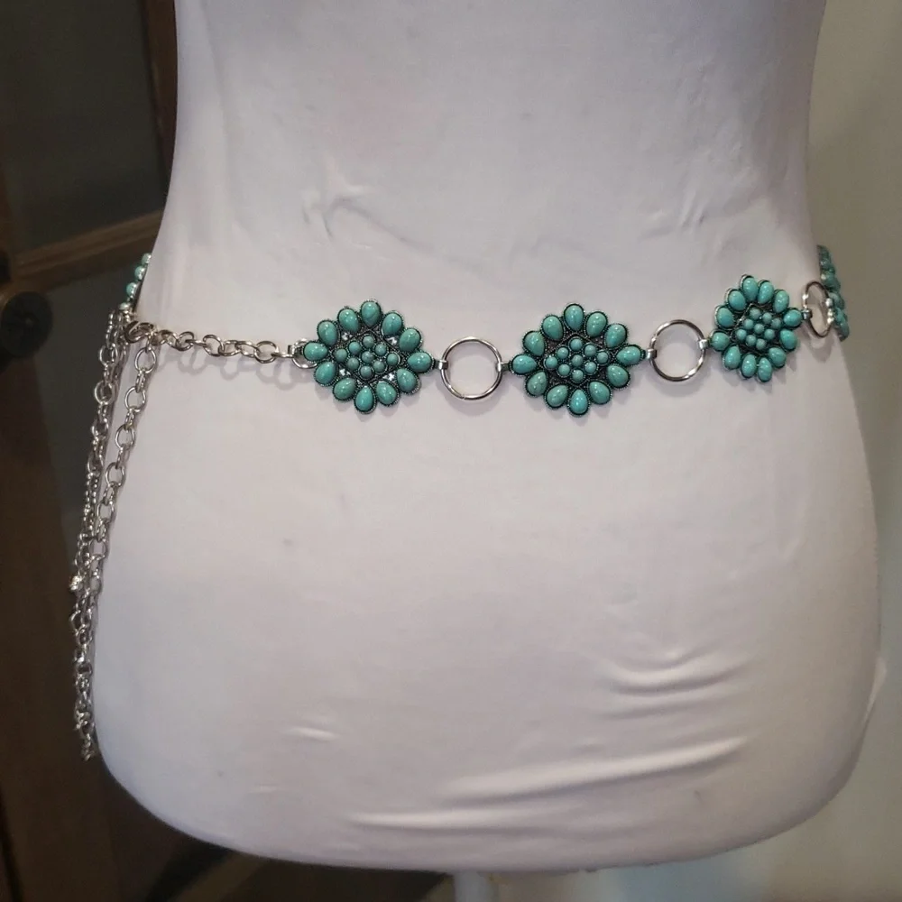 Turquoise-Inspired Silvery Metal Belt Accessory with adjustable Design nwot